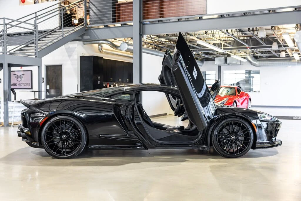 2025 McLaren GT - Image 7 of 31
