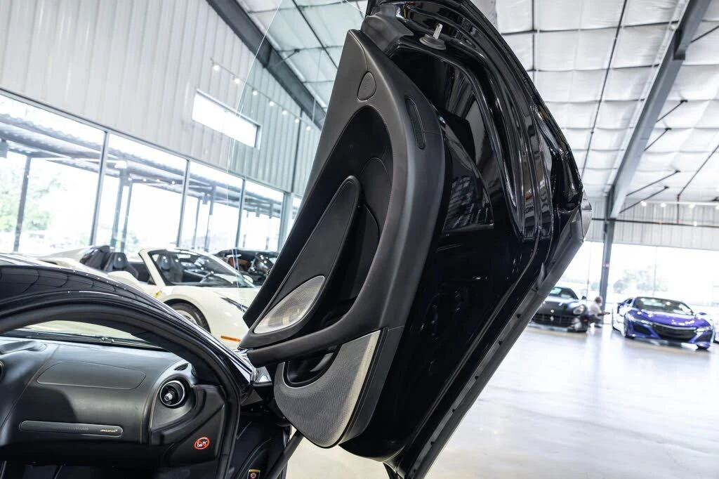 2025 McLaren GT - Image 23 of 31