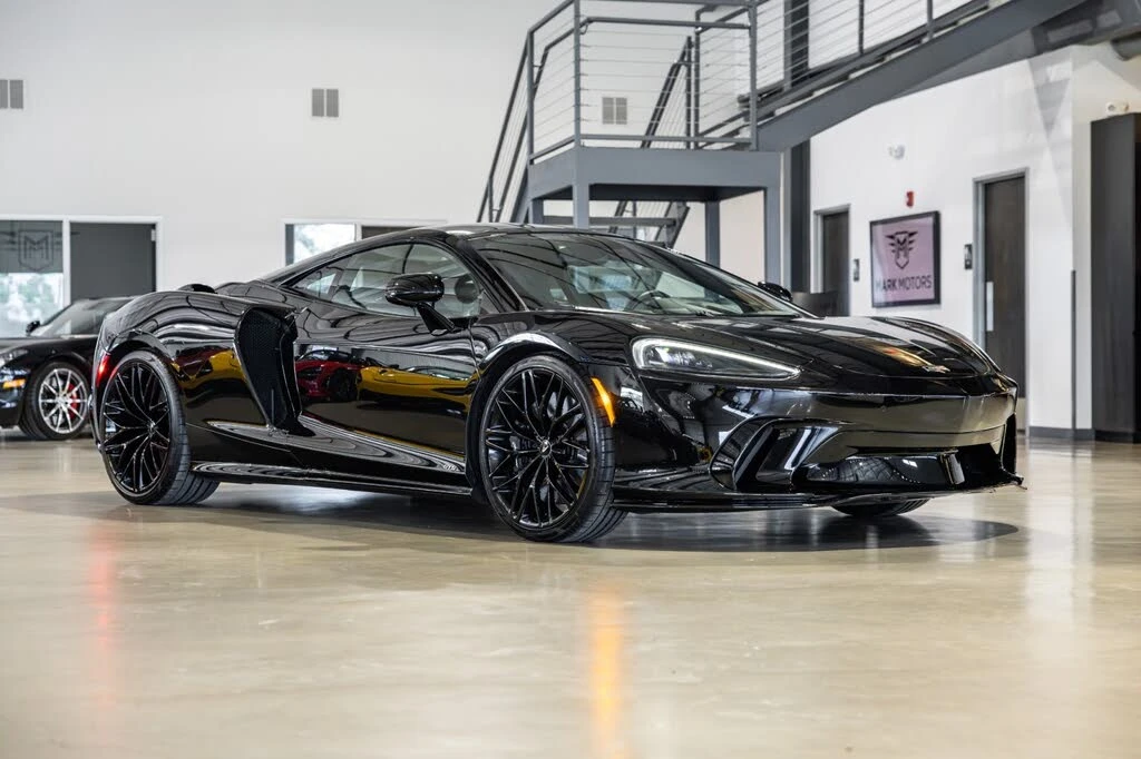 2025 McLaren GT - Image 18 of 31