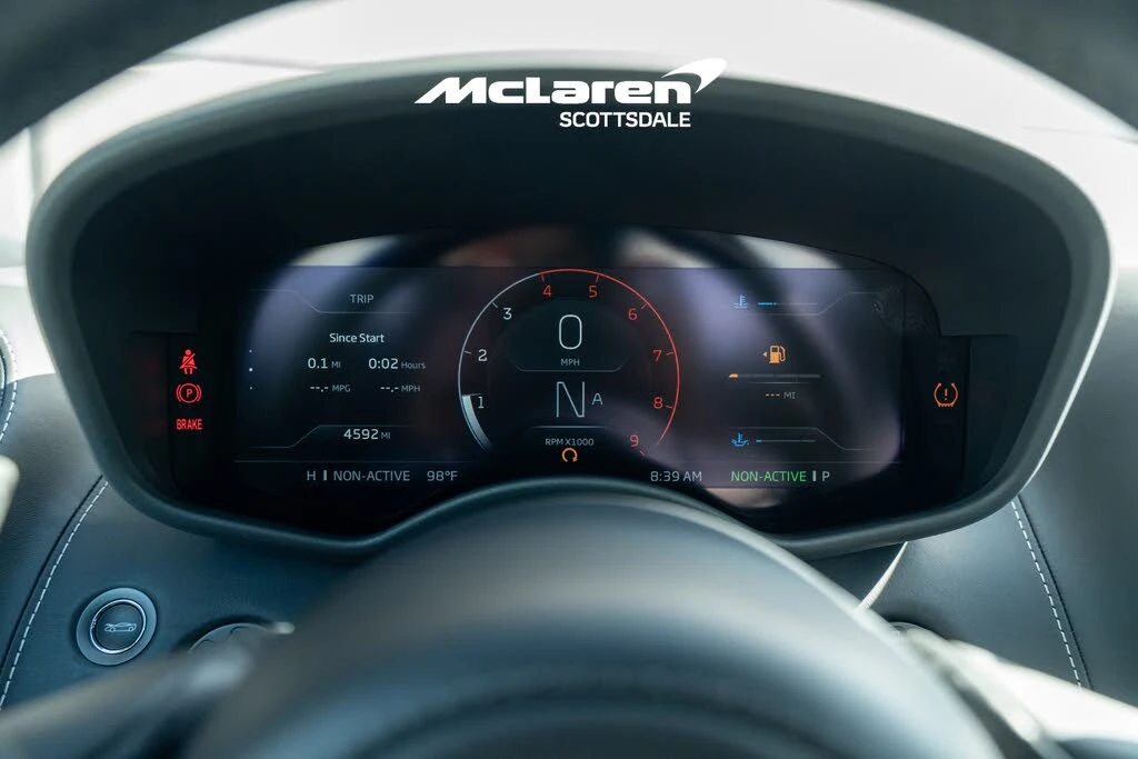 2025 McLaren GT - Image 14 of 31