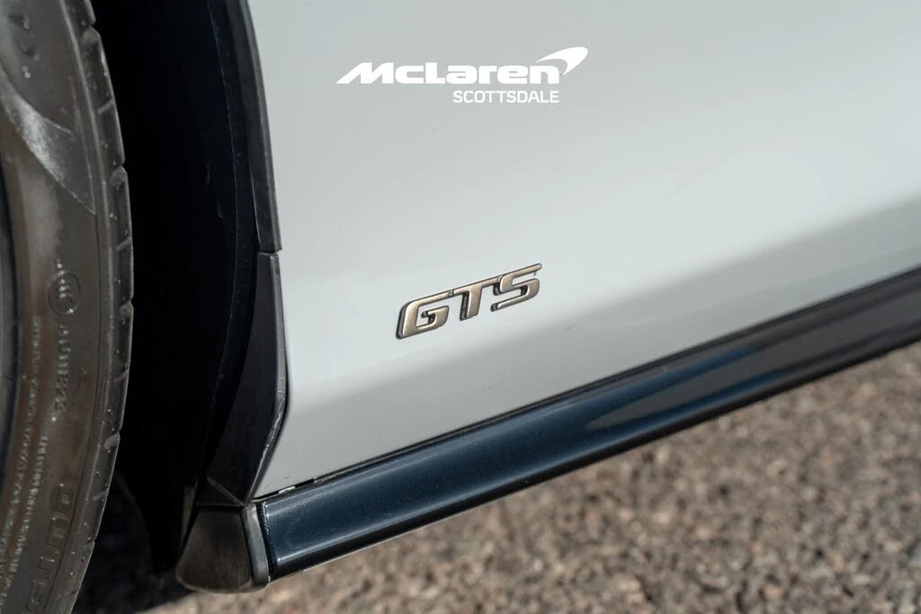 2025 McLaren GT - Image 21 of 31