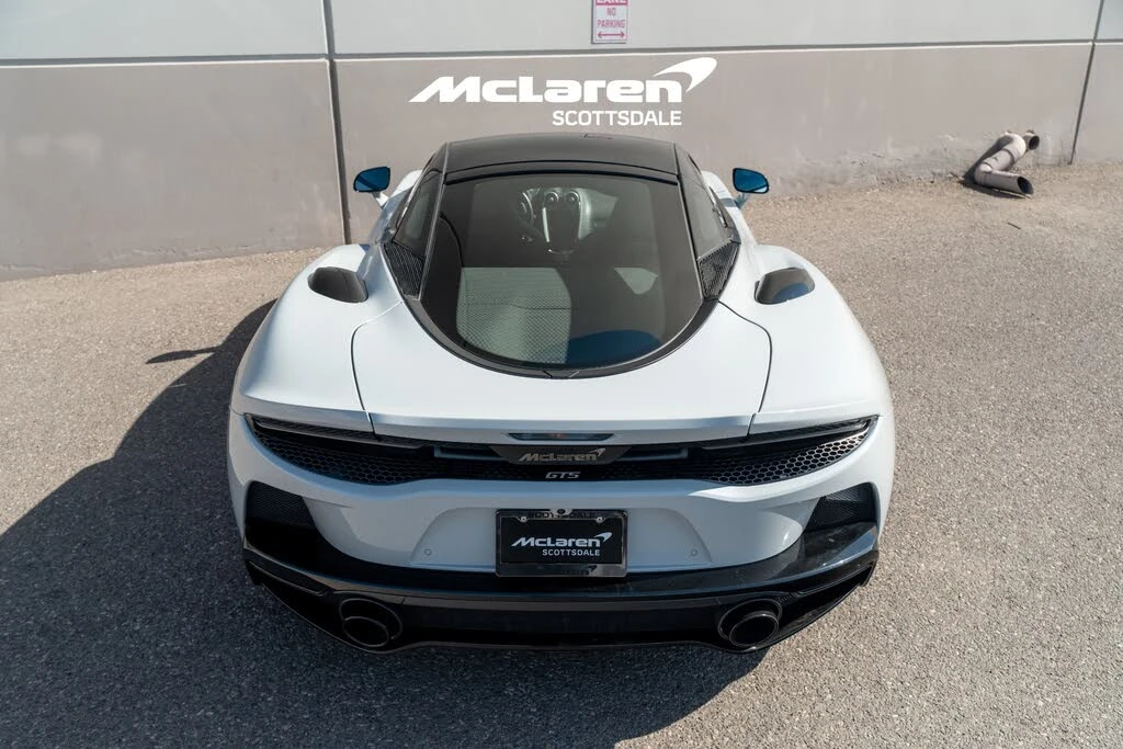 2025 McLaren GT - Image 25 of 31