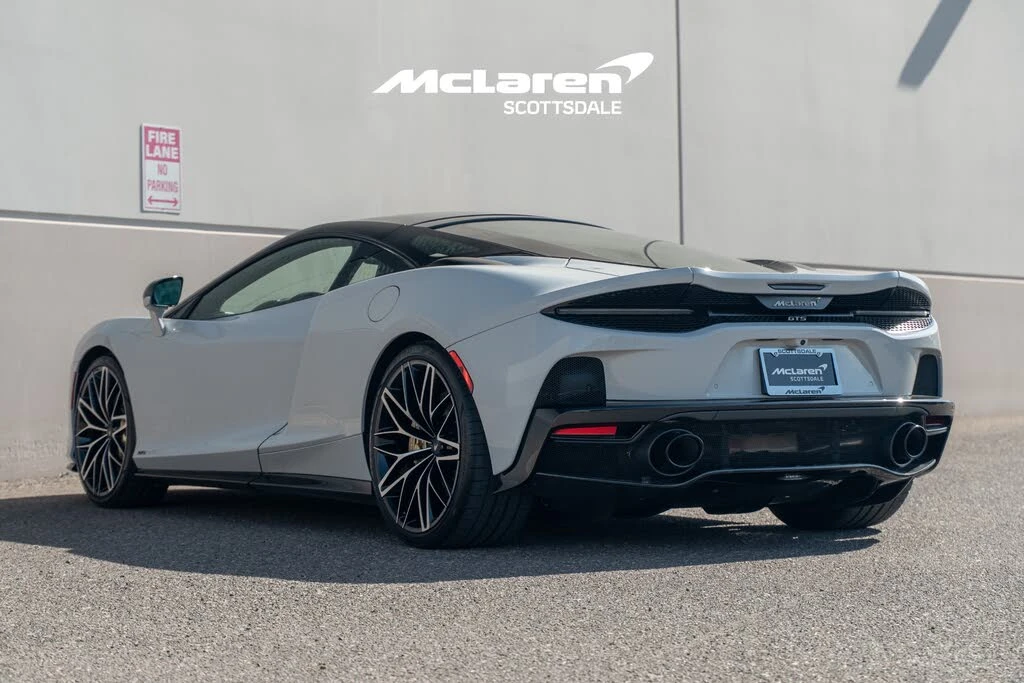 2025 McLaren GT - Image 5 of 31