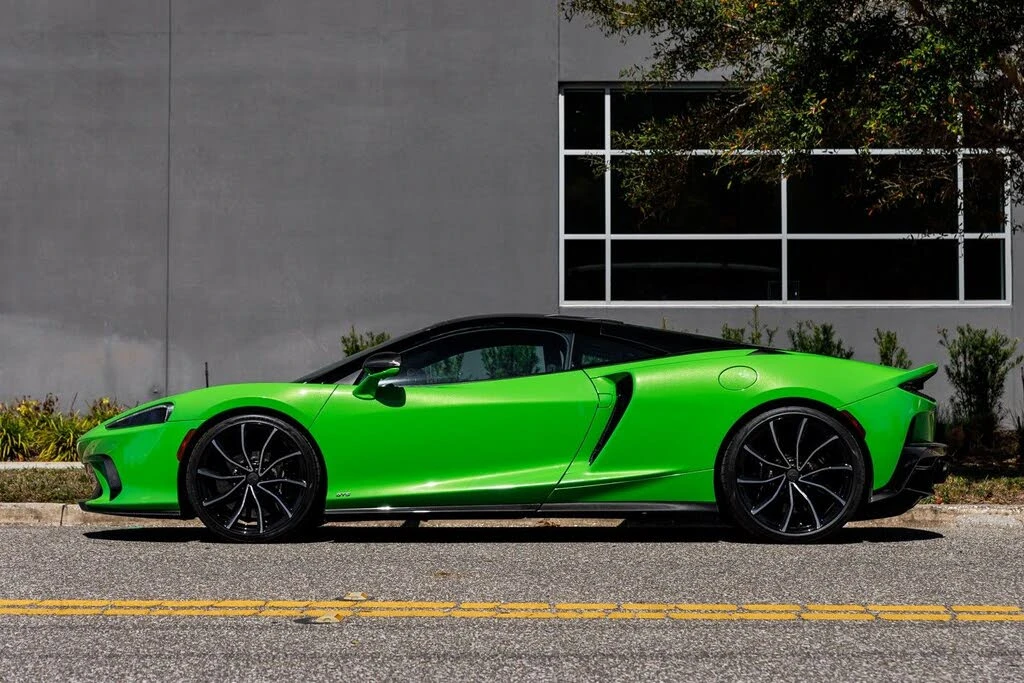 2025 McLaren GT - Image 16 of 31
