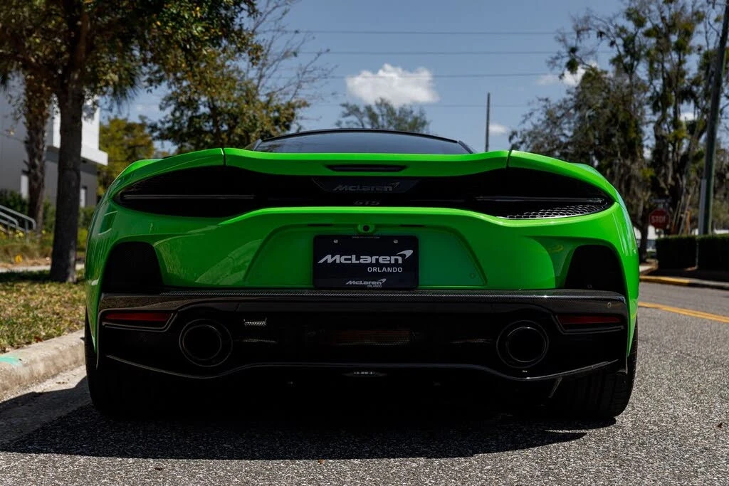 2025 McLaren GT - Image 13 of 31