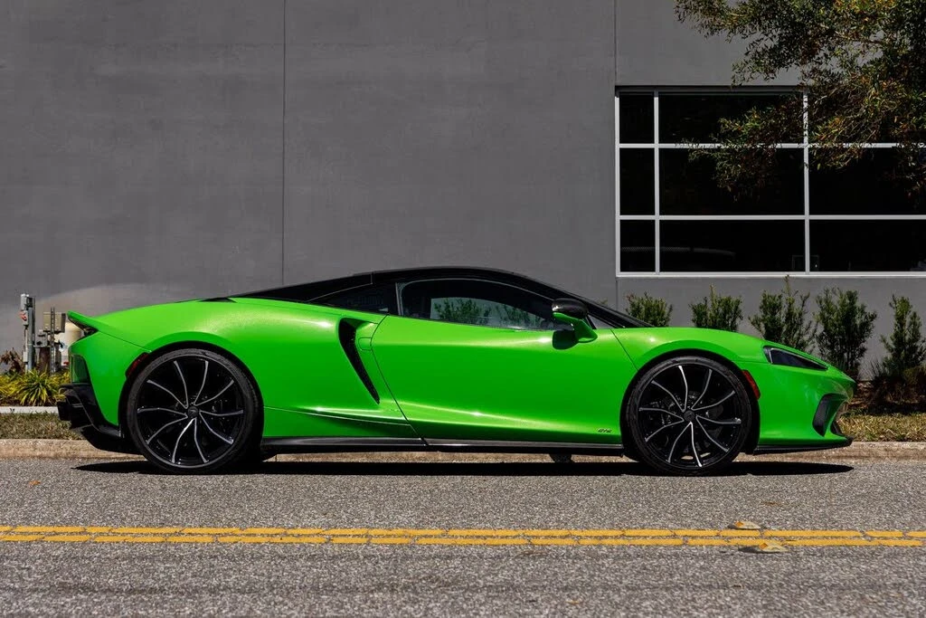 2025 McLaren GT - Image 3 of 31
