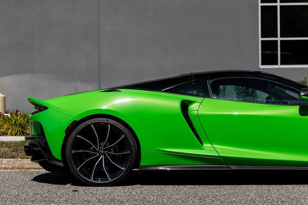 2025 McLaren GT - Image 4 of 31