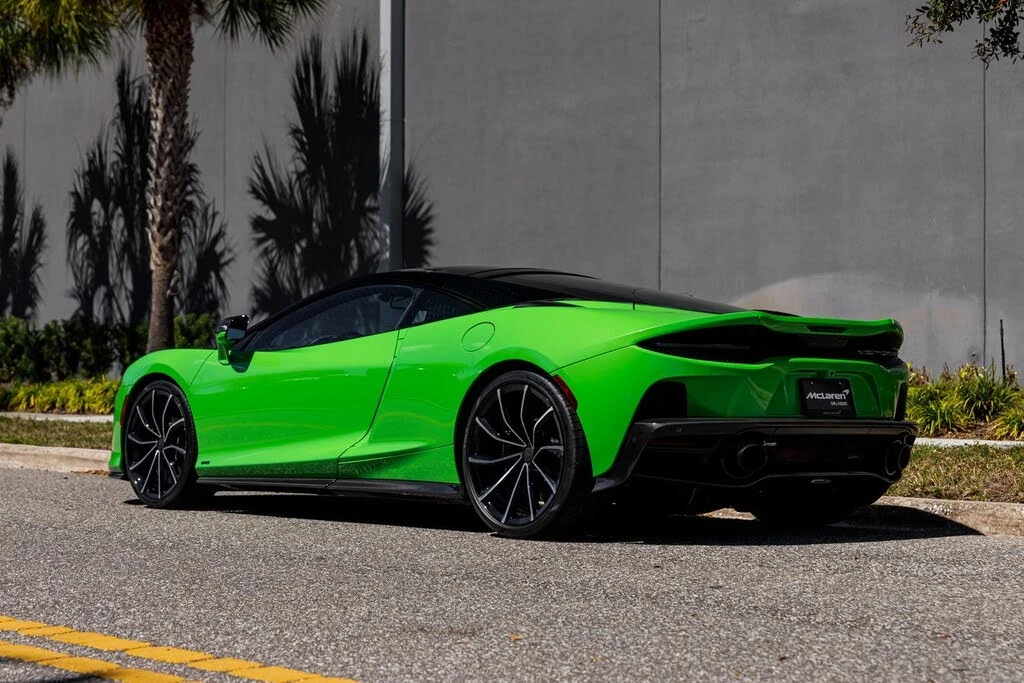 2025 McLaren GT - Image 15 of 31