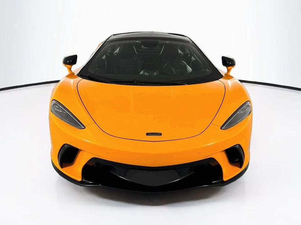 2025 McLaren GT - Image 2 of 31