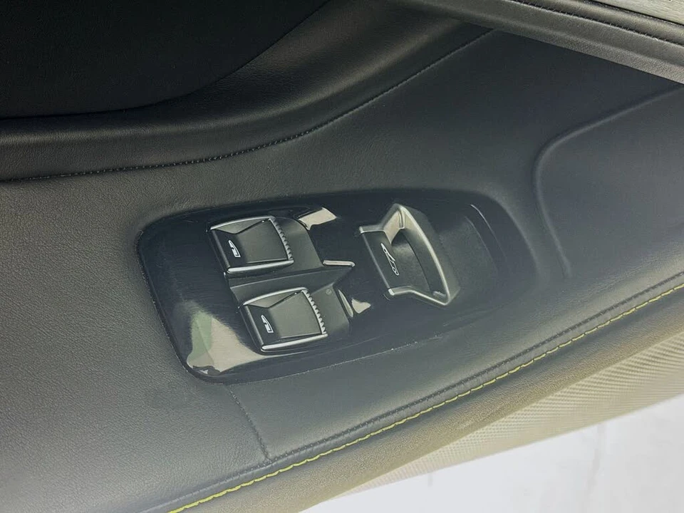 2025 McLaren GT - Image 16 of 27