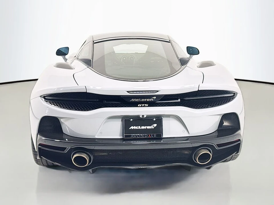 2025 McLaren GT - Image 6 of 27