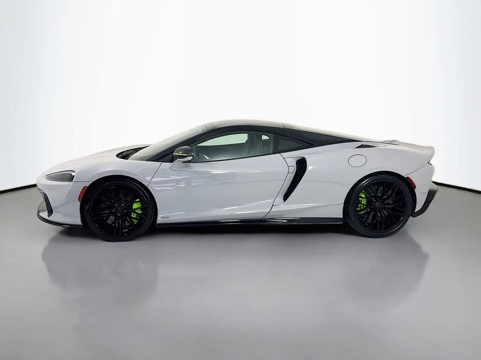 2025 McLaren GT - Image 4 of 27