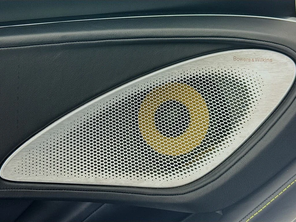 2025 McLaren GT - Image 17 of 27