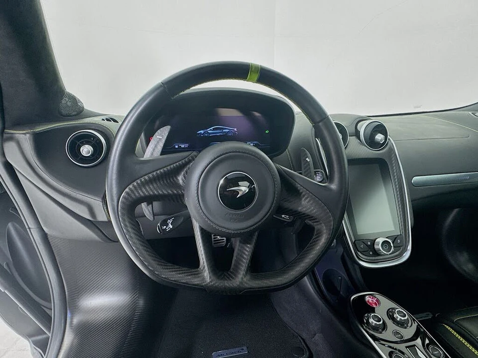 2025 McLaren GT - Image 11 of 27