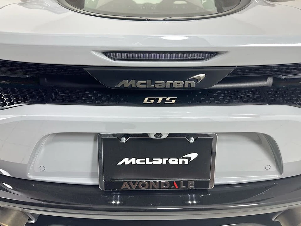 2025 McLaren GT - Image 26 of 27