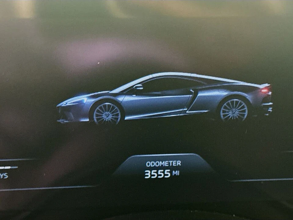 2025 McLaren GT - Image 12 of 27