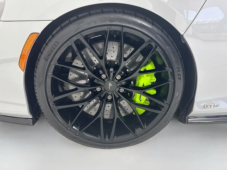 2025 McLaren GT - Image 9 of 27