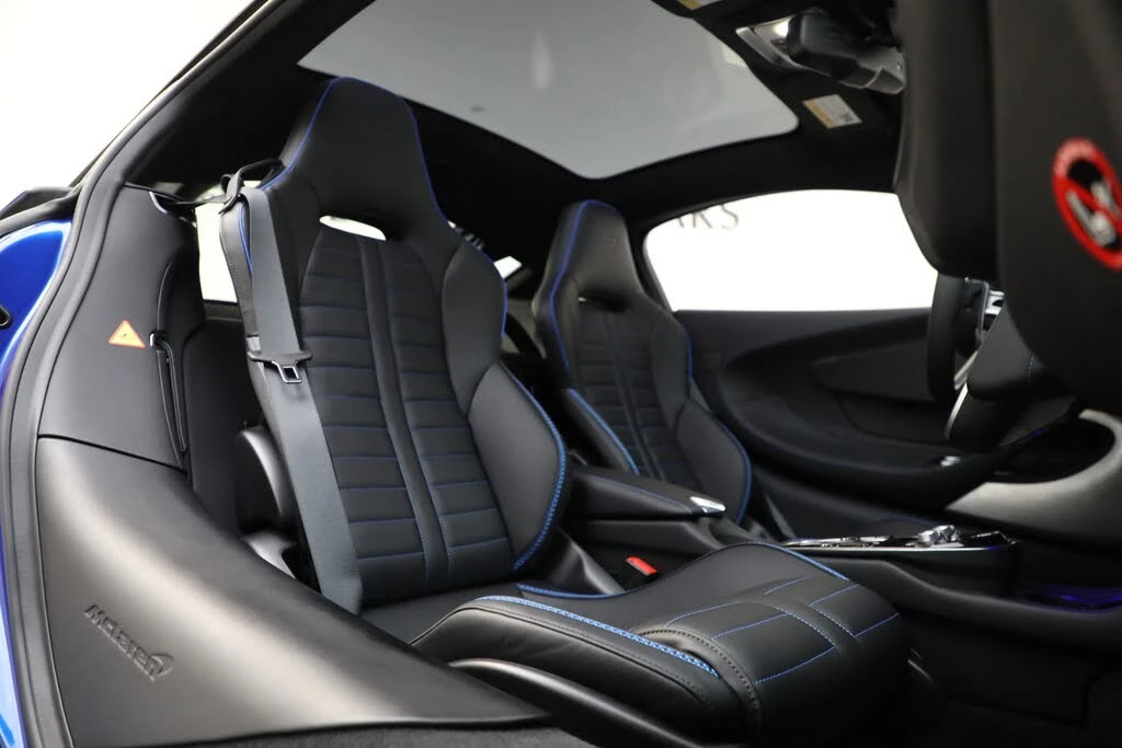 2025 McLaren GT - Image 21 of 31