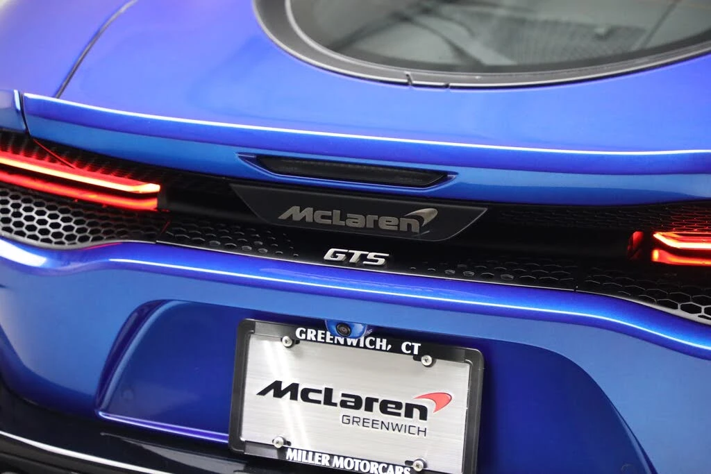 2025 McLaren GT - Image 28 of 31
