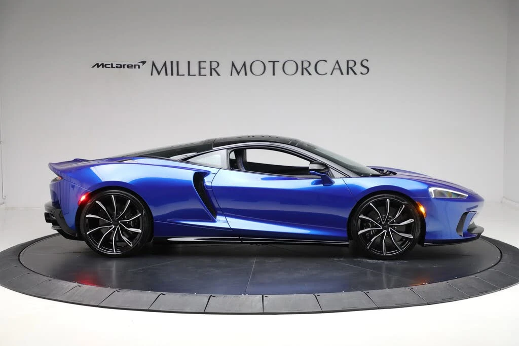 2025 McLaren GT - Image 10 of 31