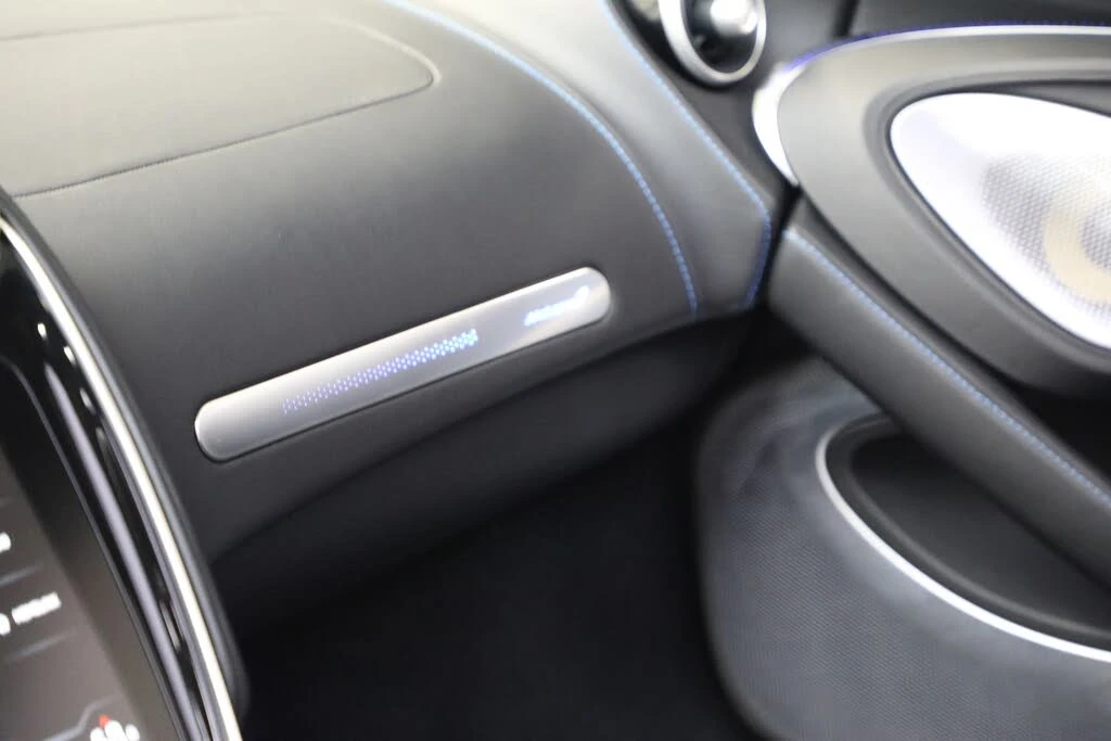 2025 McLaren GT - Image 25 of 31