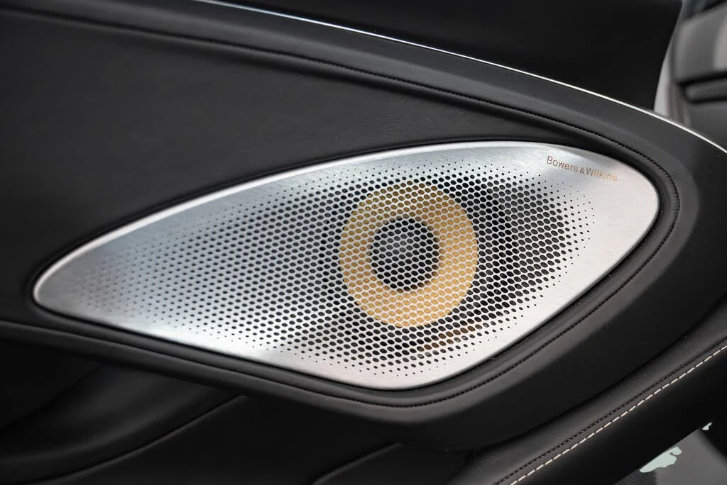 2025 McLaren GT - Image 15 of 21