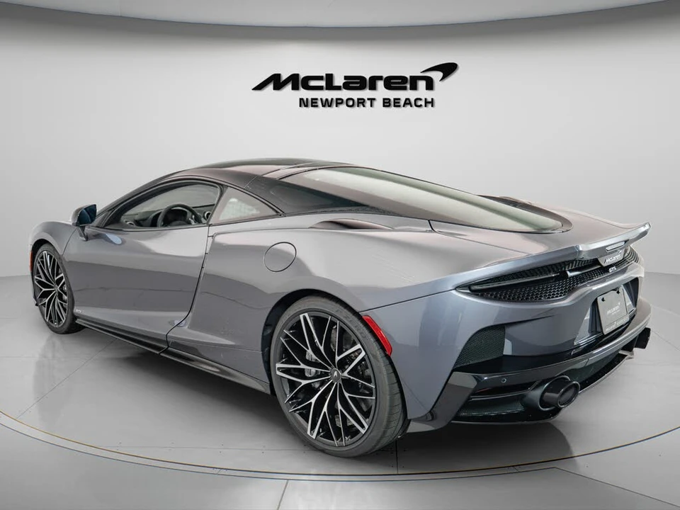 2025 McLaren GT - Image 4 of 21