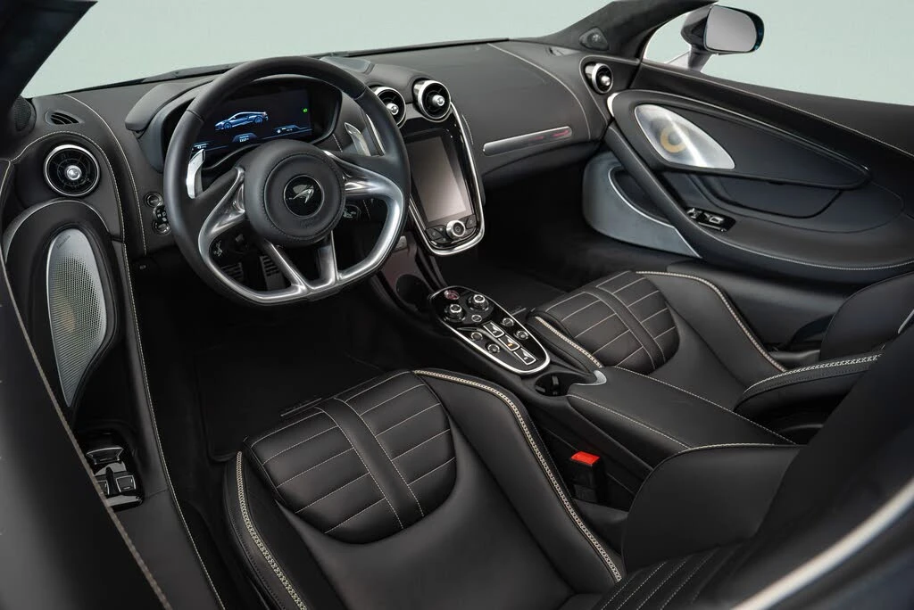 2025 McLaren GT - Image 7 of 21