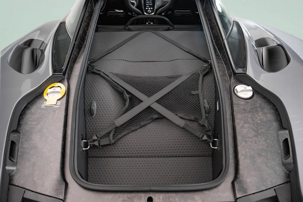 2025 McLaren GT - Image 16 of 21