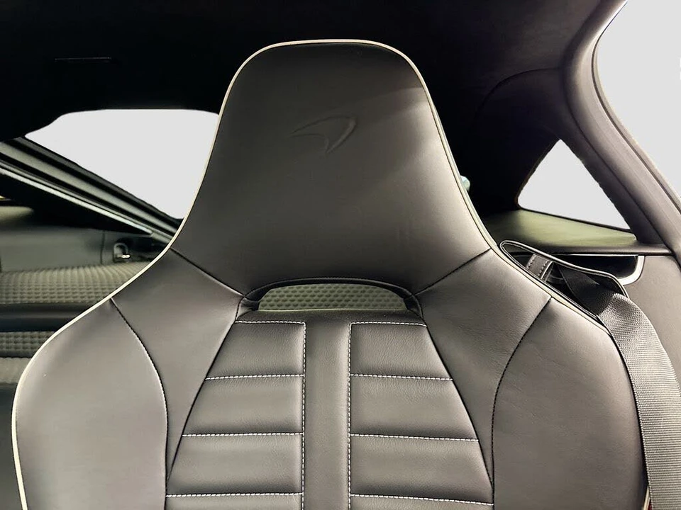 2025 McLaren GT - Image 22 of 31