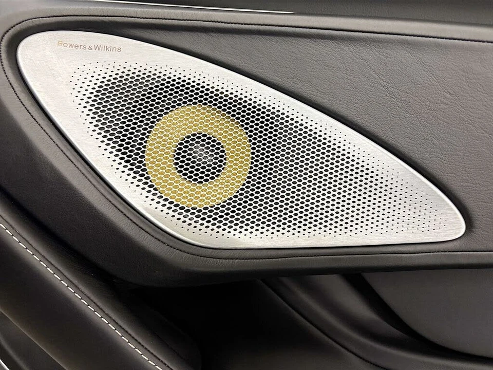 2025 McLaren GT - Image 23 of 31