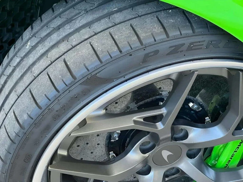 2025 McLaren GT - Image 27 of 31