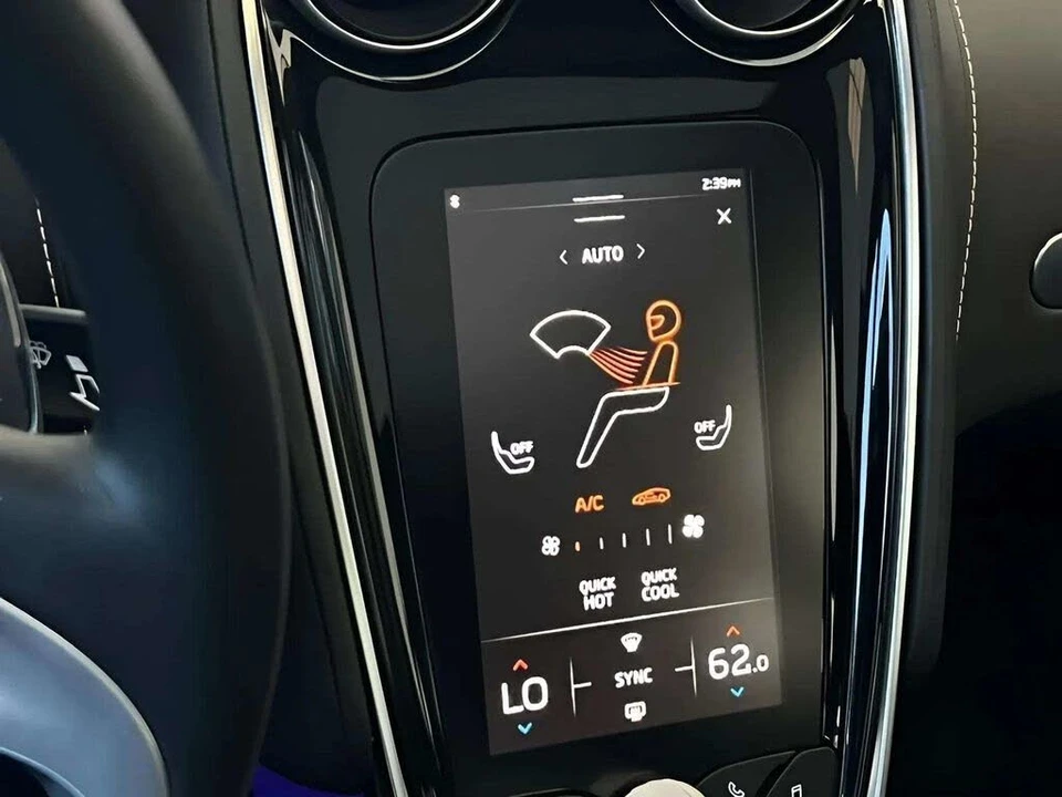 2025 McLaren GT - Image 24 of 31
