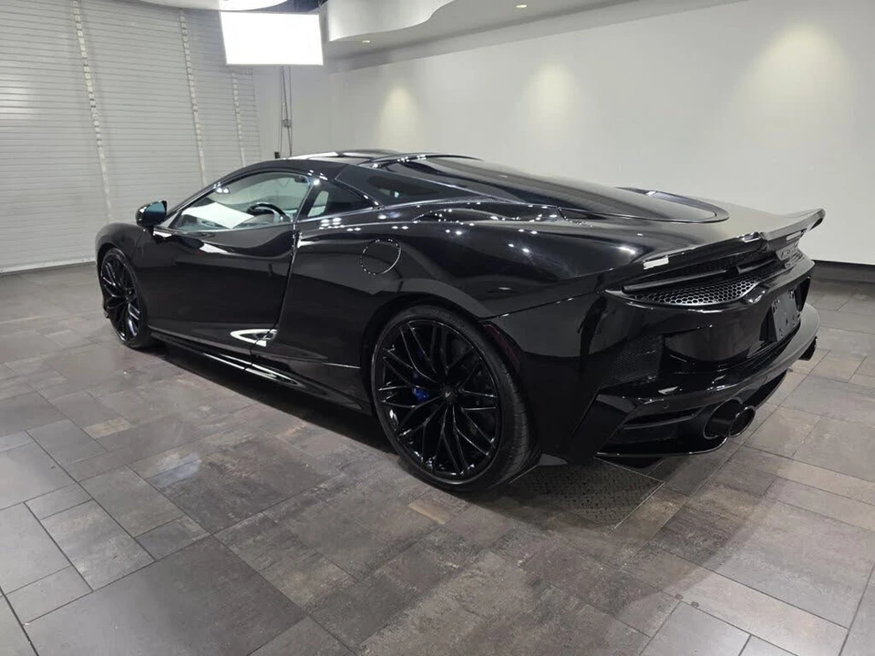 2025 McLaren GT - Image 4 of 26
