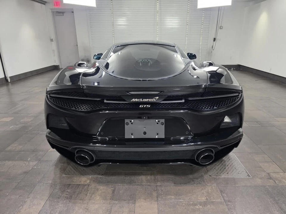 2025 McLaren GT - Image 5 of 26