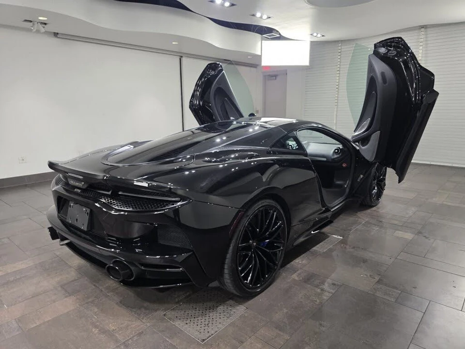 2025 McLaren GT - Image 24 of 26