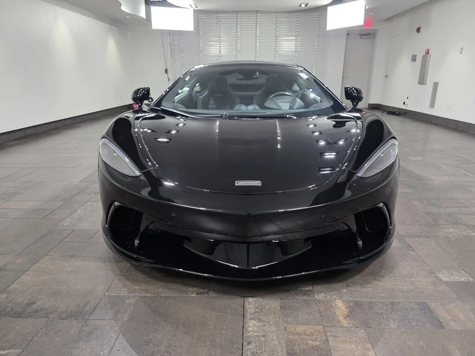 2025 McLaren GT - Image 2 of 26