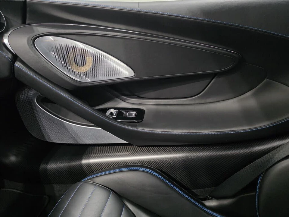 2025 McLaren GT - Image 15 of 26
