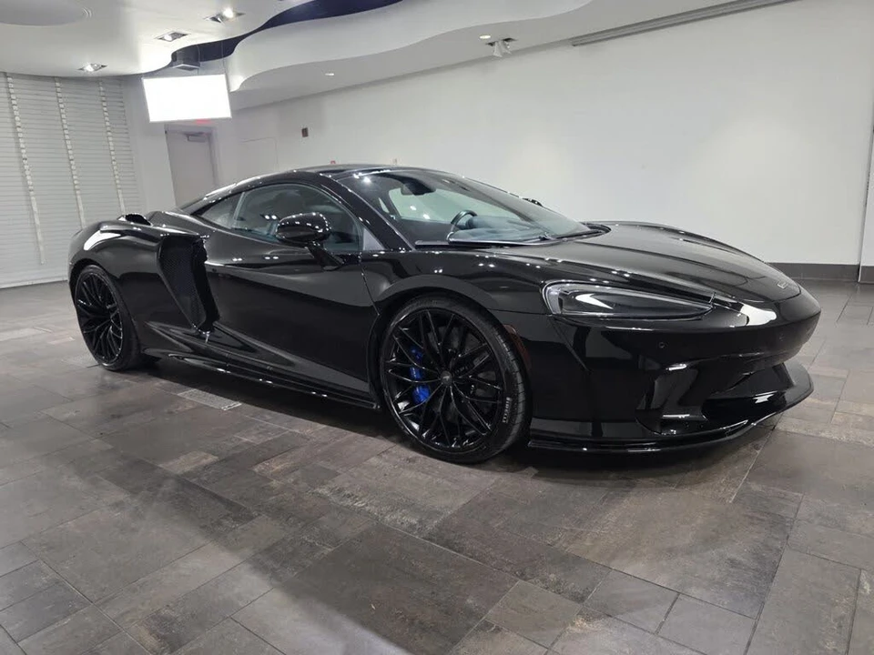 2025 McLaren GT - Image 23 of 26