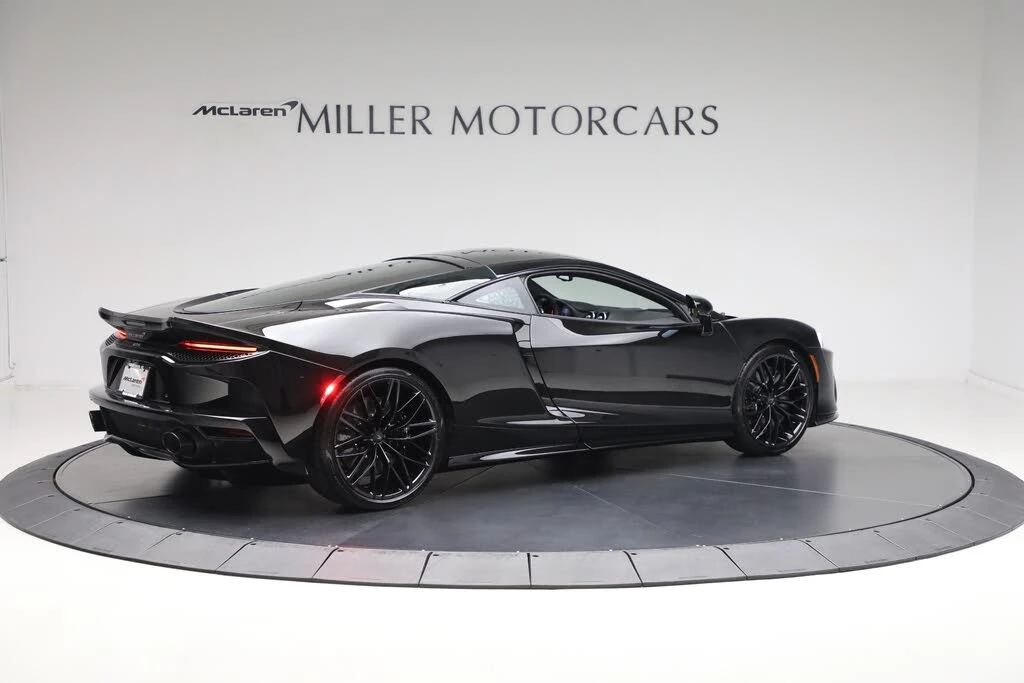 2025 McLaren GT - Image 8 of 31
