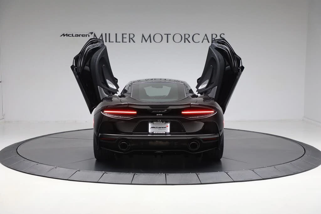 2025 McLaren GT - Image 17 of 31