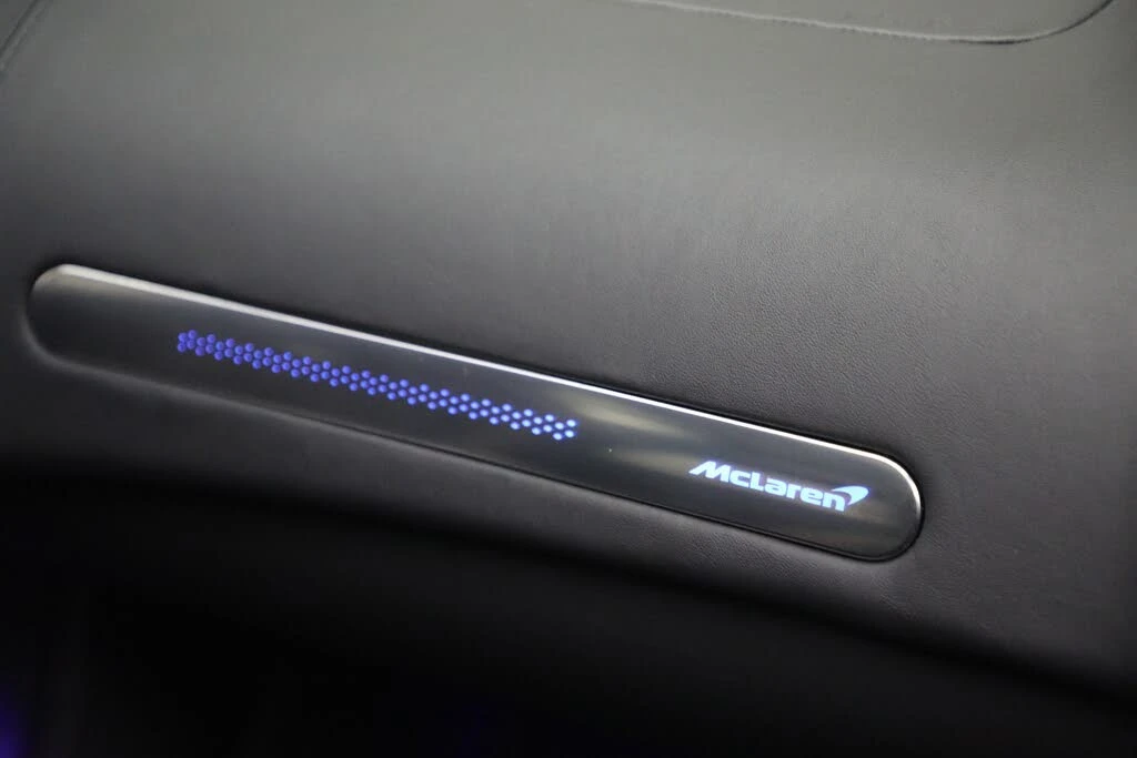 2025 McLaren GT - Image 29 of 31