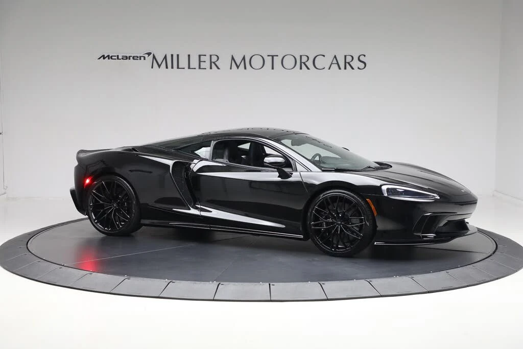 2025 McLaren GT - Image 10 of 31