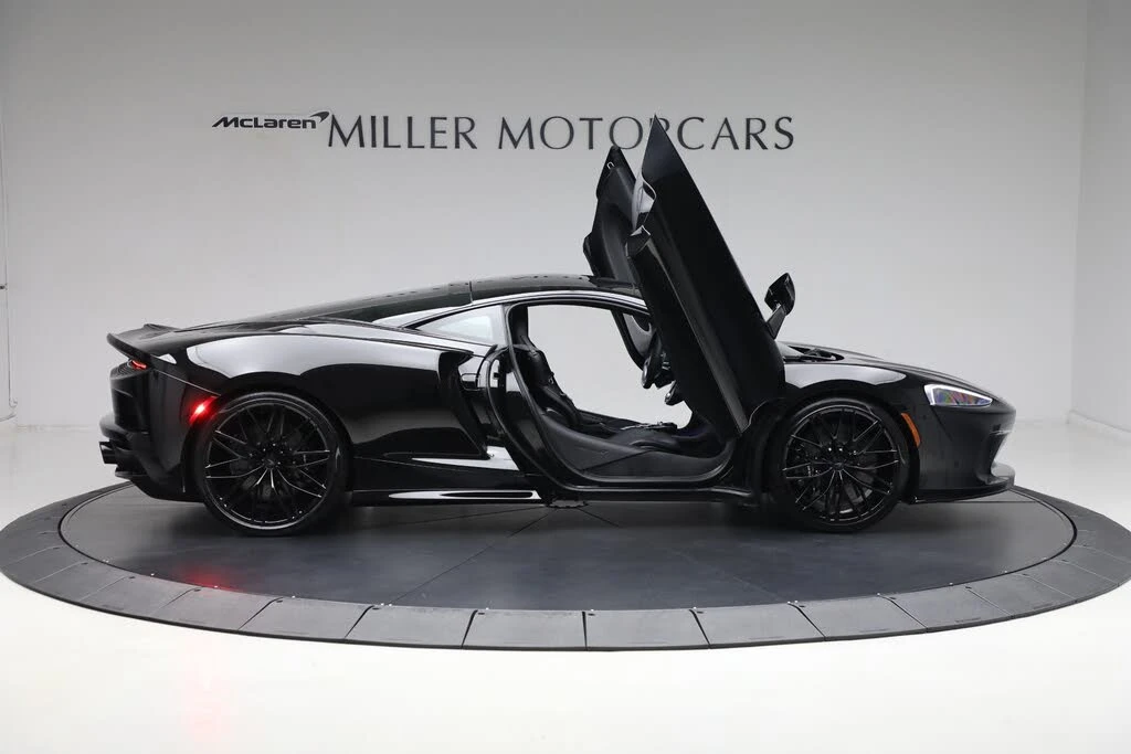 2025 McLaren GT - Image 19 of 31