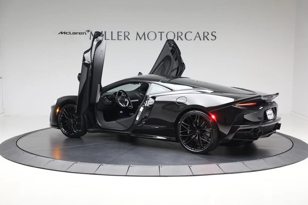 2025 McLaren GT - Image 16 of 31