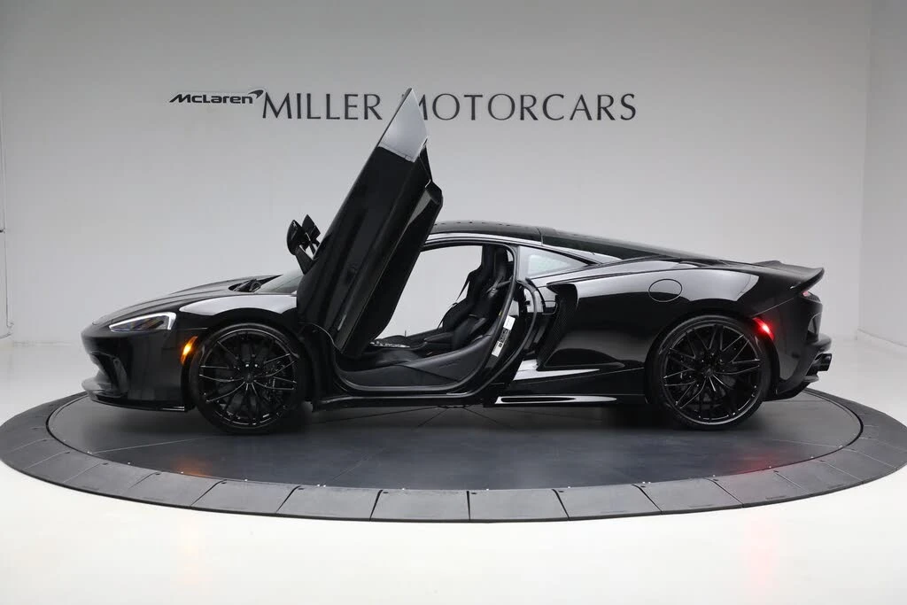 2025 McLaren GT - Image 15 of 31
