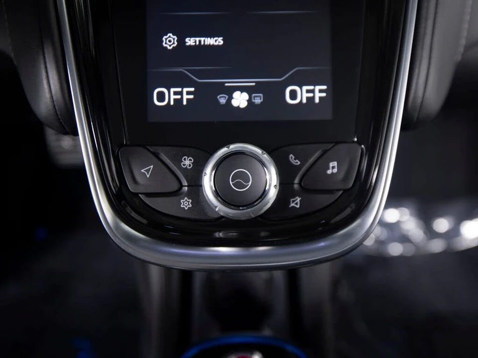 2025 McLaren GT - Image 16 of 31