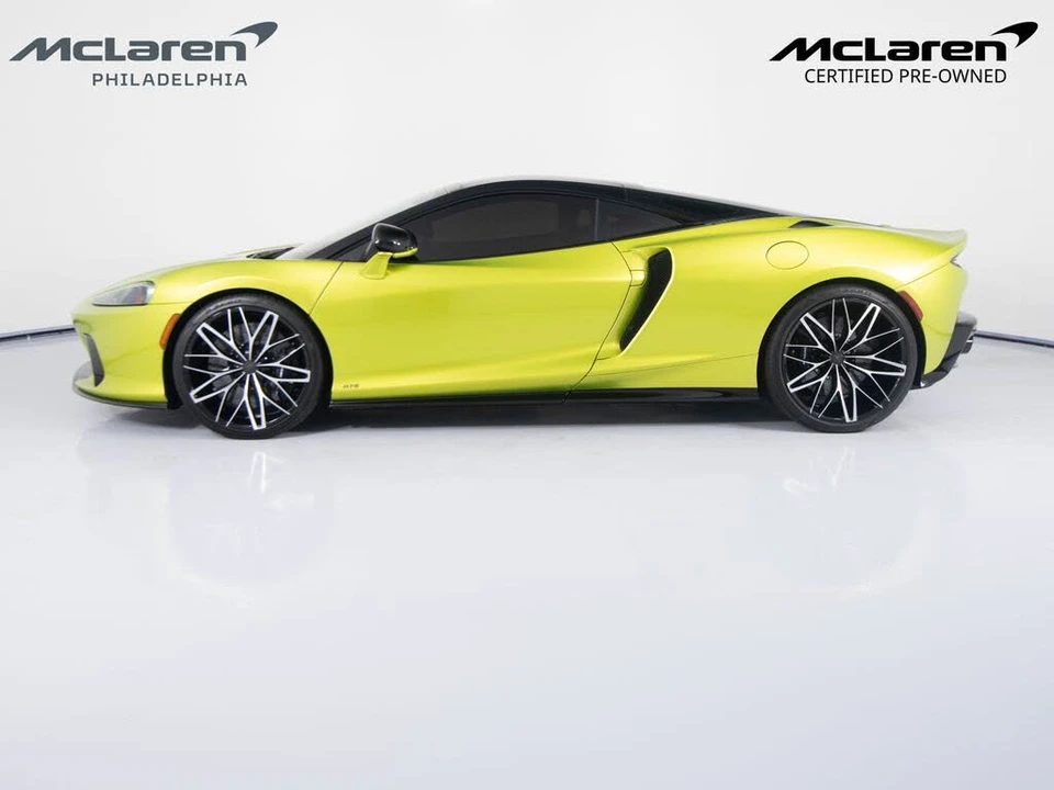 2025 McLaren GT - Image 2 of 31