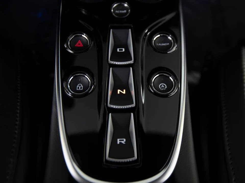 2025 McLaren GT - Image 20 of 31