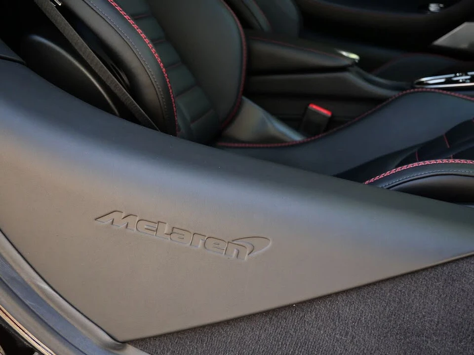 2025 McLaren GT - Image 22 of 25